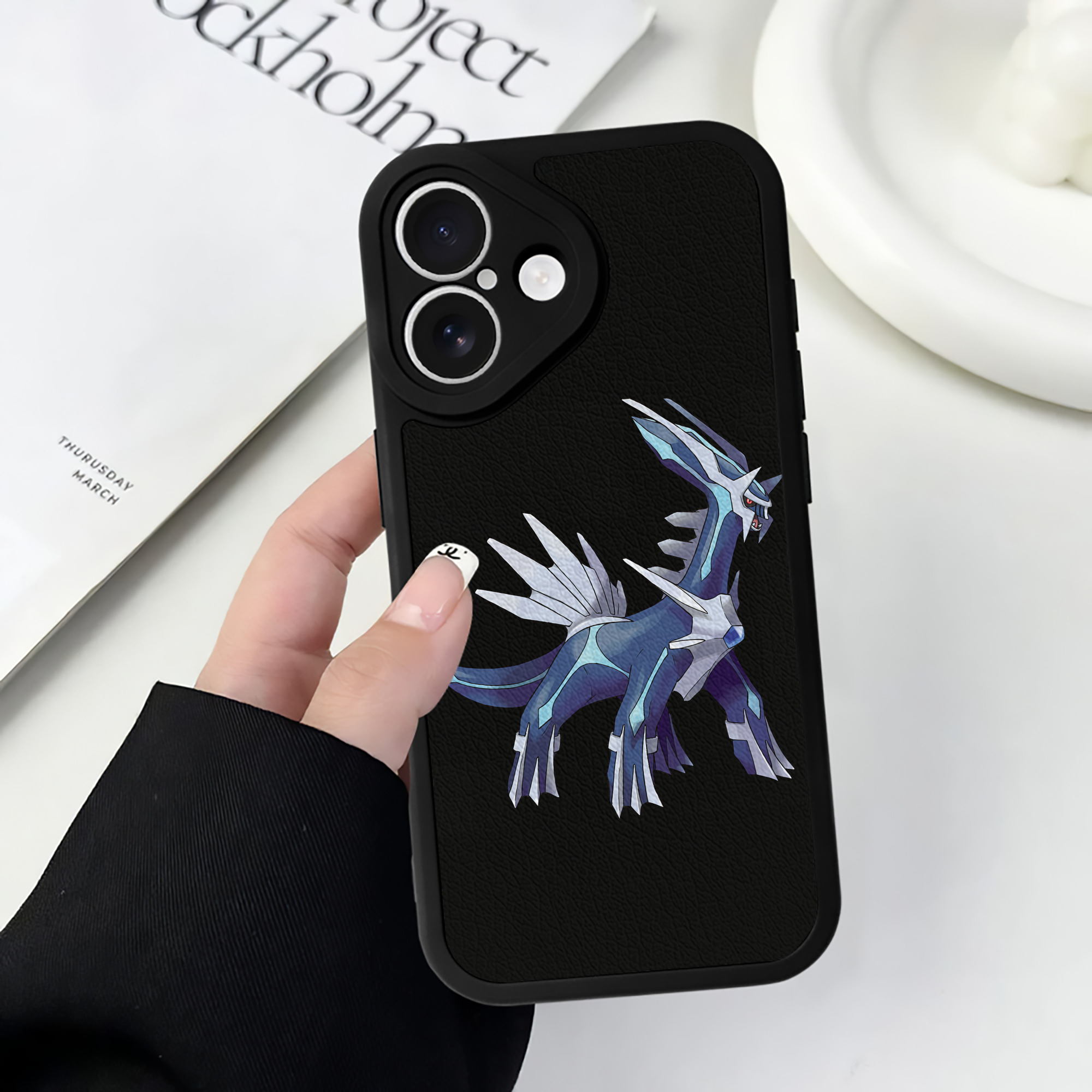 （画像用） ポケットモンスター Pokémon 【iPhone 16シリーズ対応】シリコンスマホケース（レザー調） 材質：シリコン